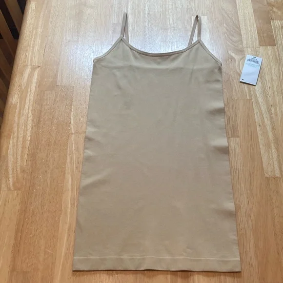 Decree Nude Stretch Cami Top - Picture 1 of 4